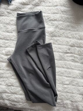 Nike High Waist Leggings Grey